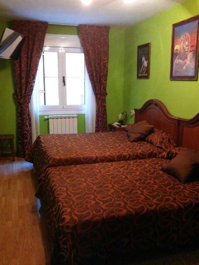 Апартаменти Apartamento Rio Guena Кангас-де-Оніс Екстер'єр фото